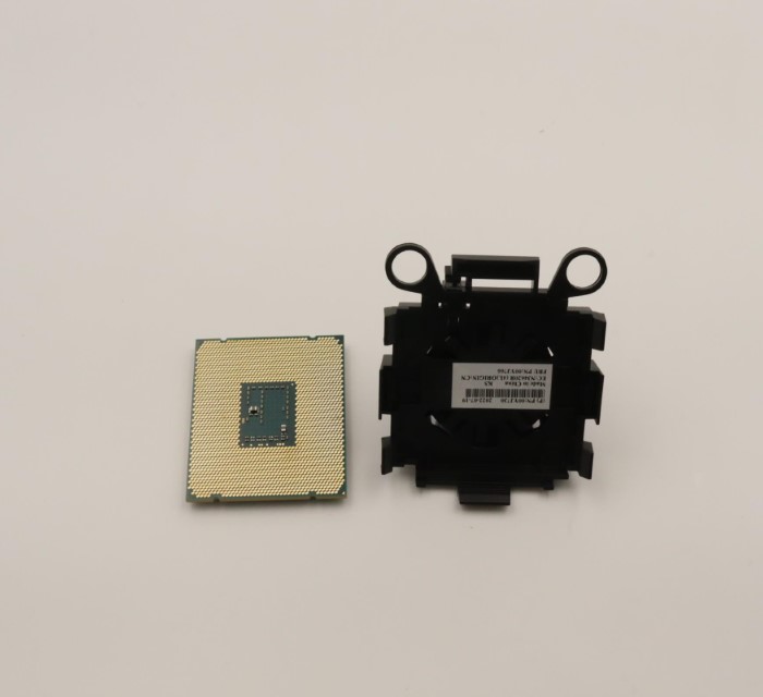 00AE682.jpg