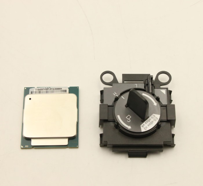 00AE695.jpg
