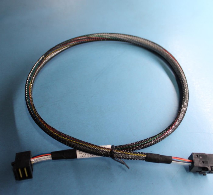 00FK811.jpg