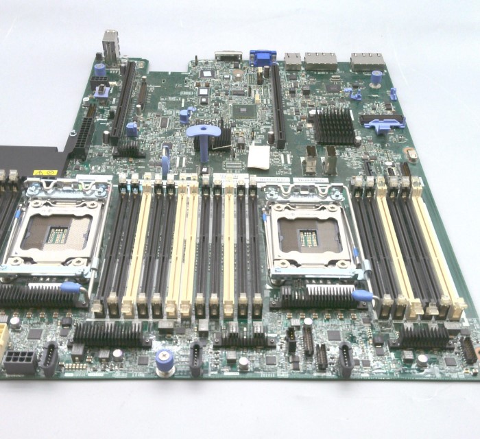 00MV221.jpg