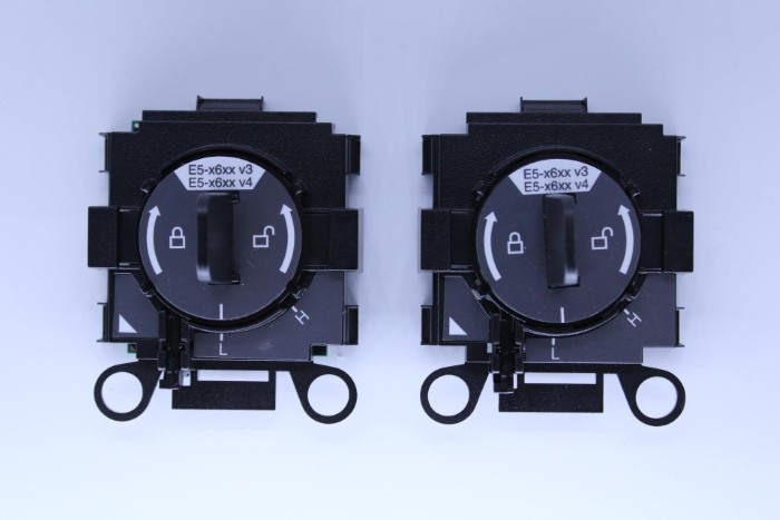 00MW782.jpg