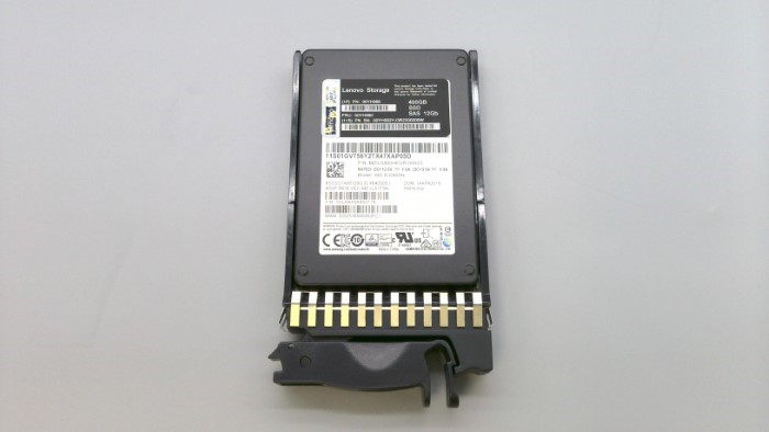 00YH990.jpg