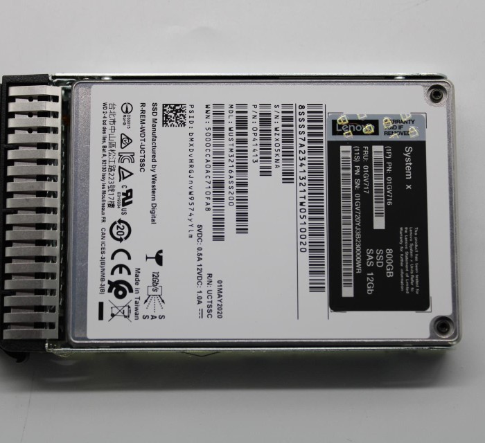 01GV717.jpg
