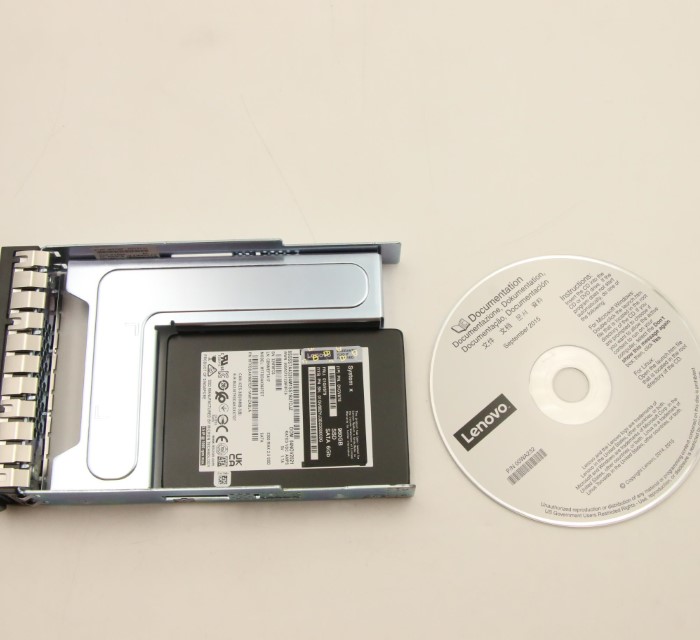 01GV879.jpg