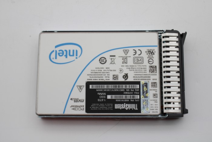 01PE902.jpg