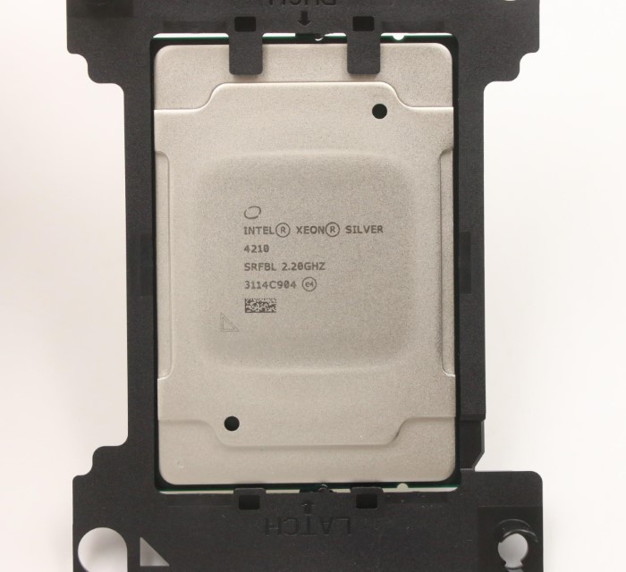01PE947.jpg