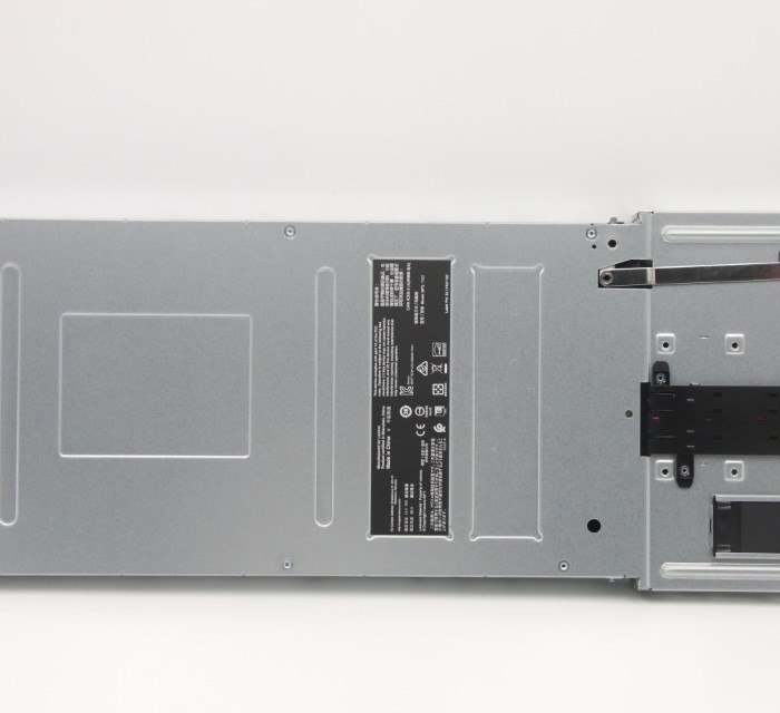 01PF302.jpg