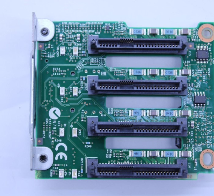 43V7070.jpg