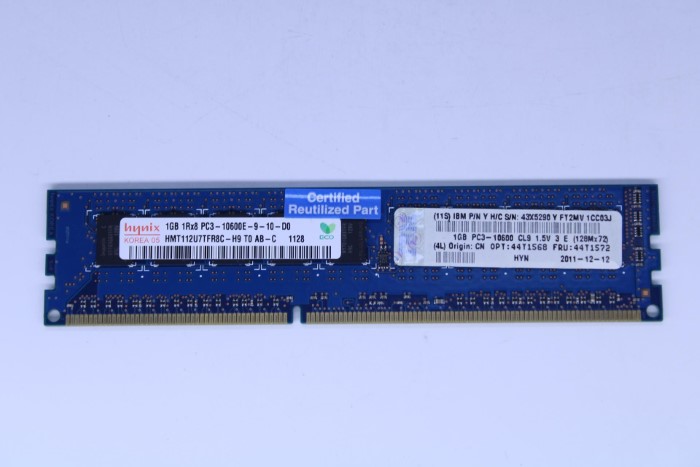 44T1572.jpg