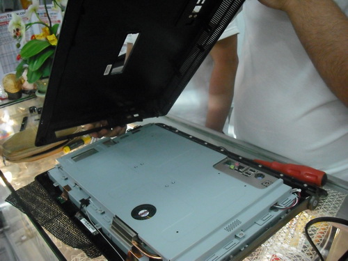 Lenovo3000C100_RAM_Replacement_07_resize.JPG