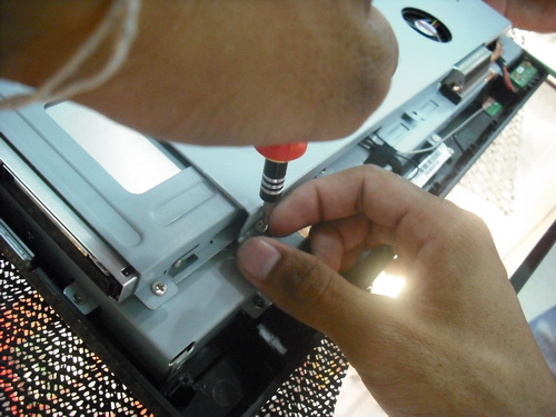 Lenovo3000C100_RAM_Replacement_12_resize.JPG
