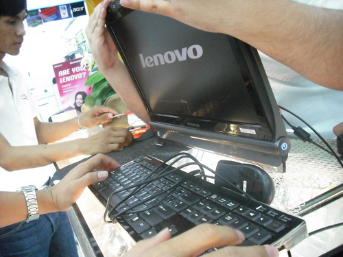 Lenovo3000C100_RAM_Replacement_19_resize.JPG