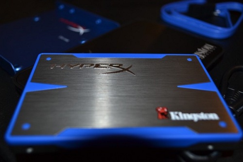 Nerdreactor_HyperX_120G_01.jpg