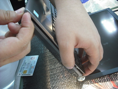 Sony Vaio VGN-Z56SG 05.JPG